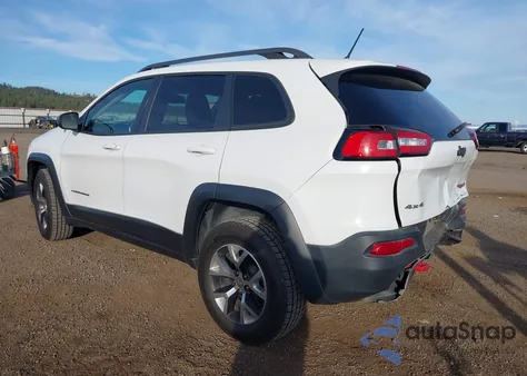 2015 Jeep Cherokee Trailhawk from USA, damaged, VIN 1C4PJMBB2FW770174